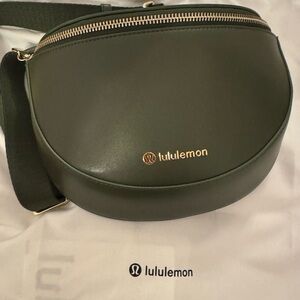 lululemon athletica green Crossbody Bag